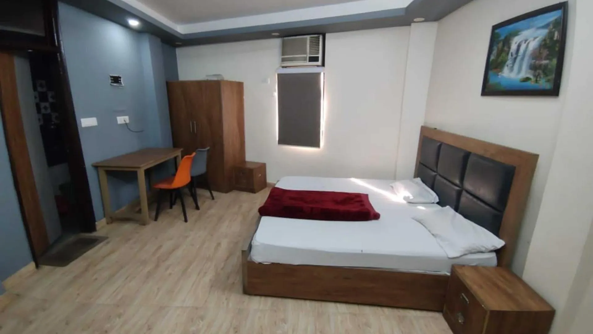 Luxury Stays In Hauz Khas New Delhi