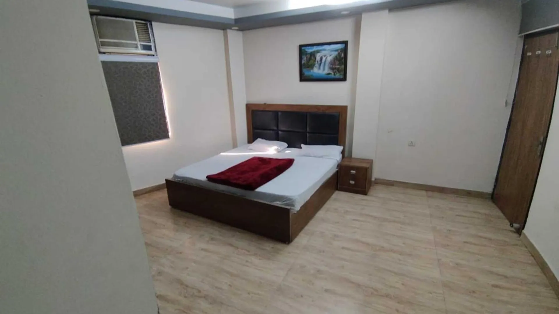 Luxury Stays In Hauz Khas New Delhi