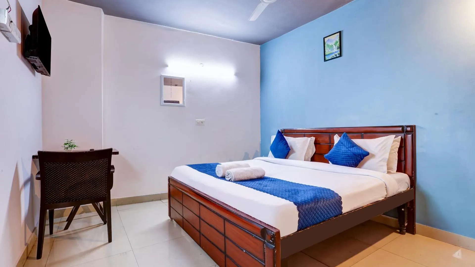 Luxury Stays In Hauz Khas New Delhi